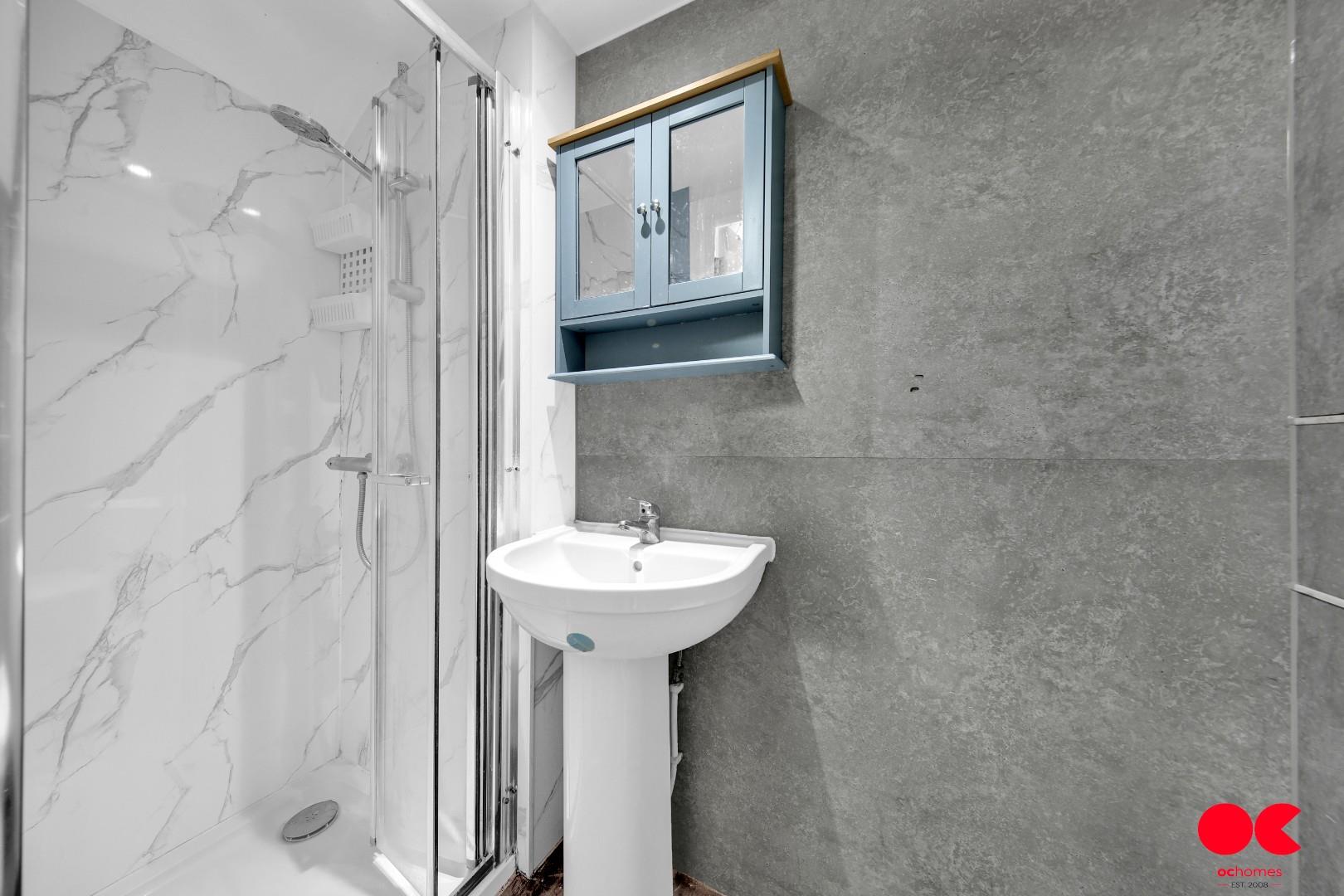 Flat to rent in Lea Bridge Road, Leyton  - Property Image 3