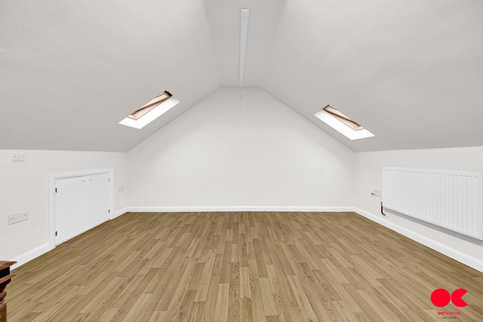 Flat to rent in Lea Bridge Road, Leyton  - Property Image 4