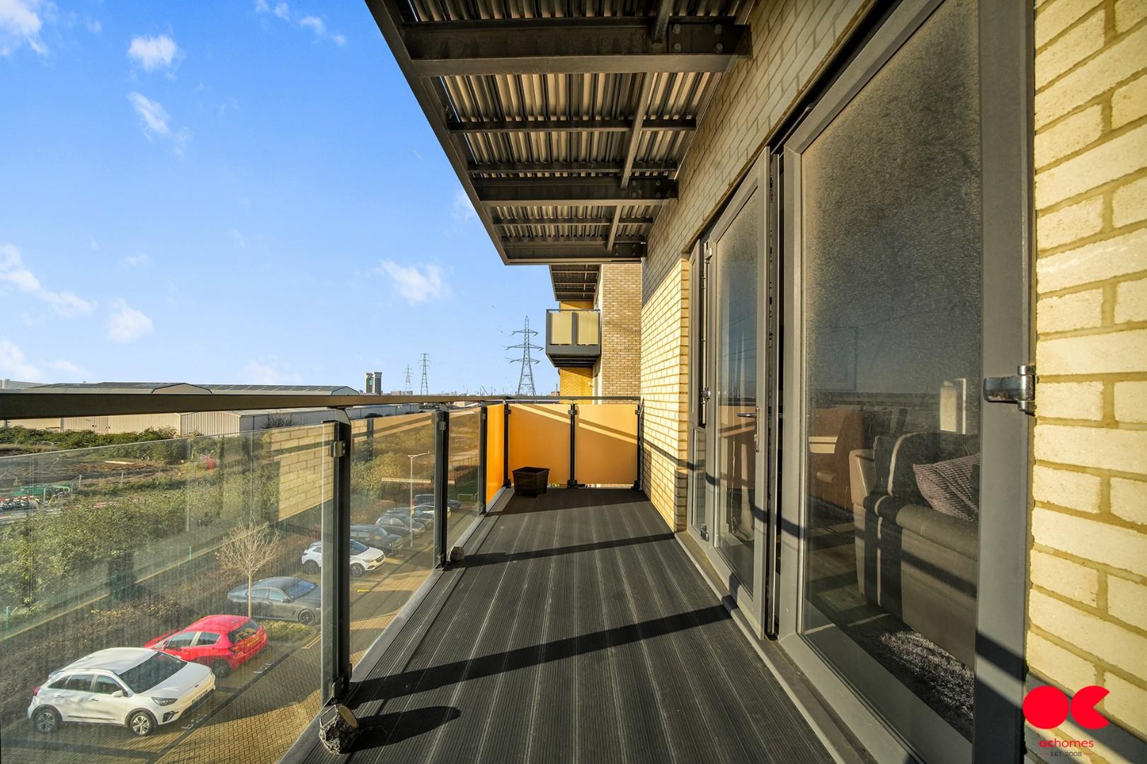 2 bed flat to rent in Handley Page Road, Barking  - Property Image 8