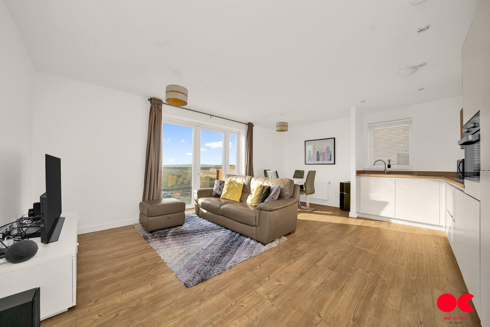 2 bed flat to rent in Handley Page Road, Barking