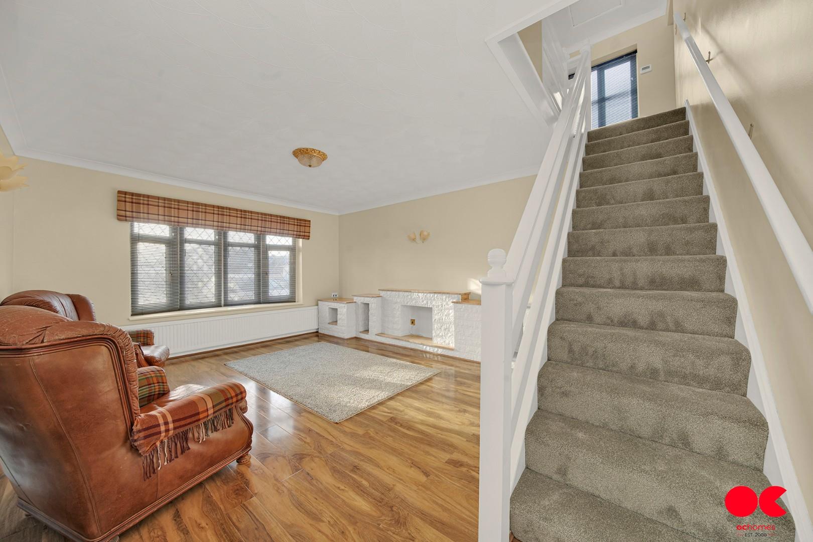 5 bed detached house for sale in Crow Lane, Romford  - Property Image 15