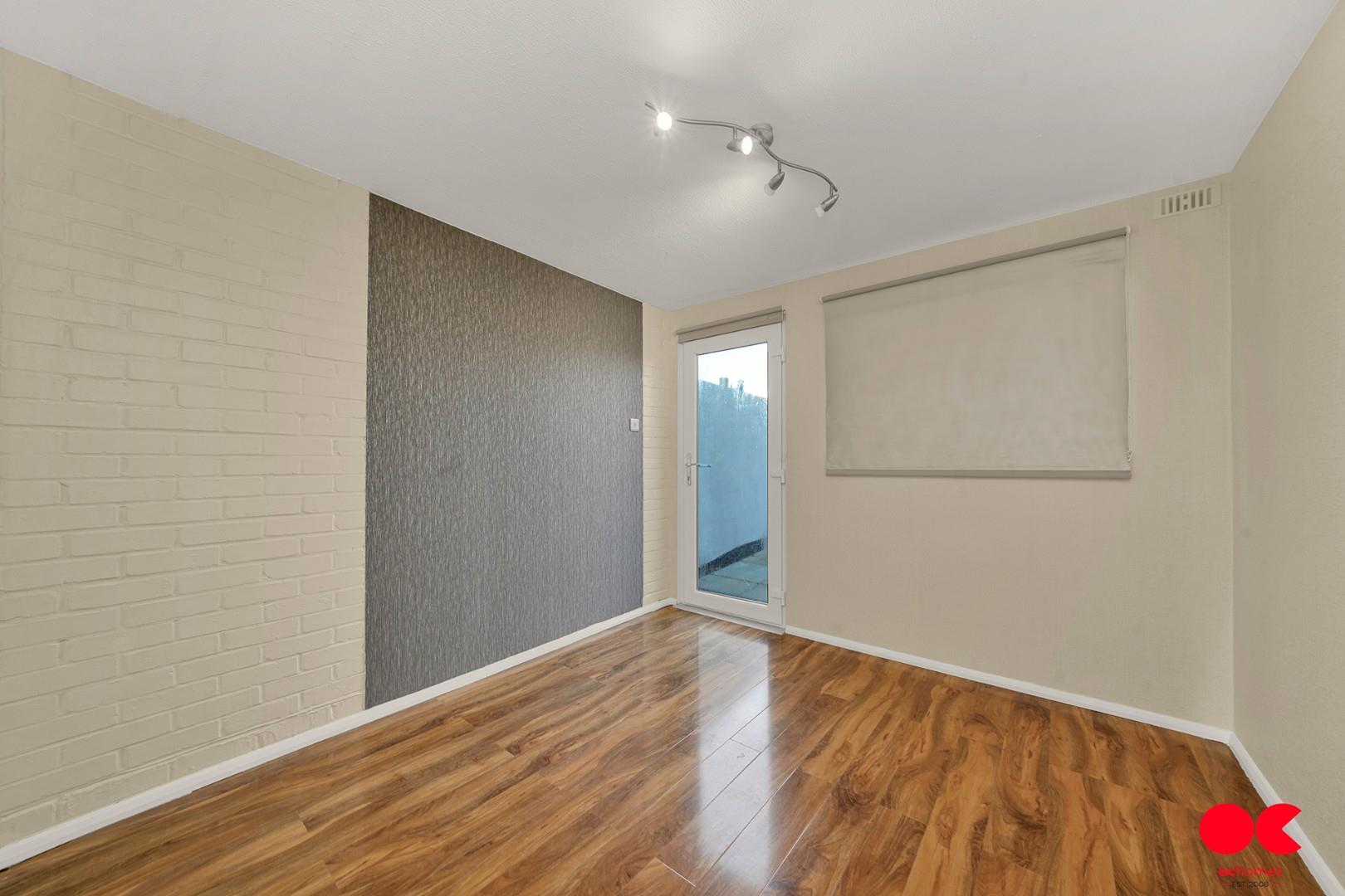 5 bed detached house for sale in Crow Lane, Romford  - Property Image 11