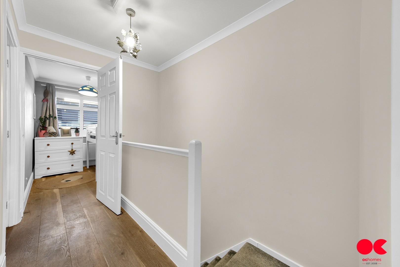 3 bed terraced house for sale in South Hall Drive, Rainham  - Property Image 19