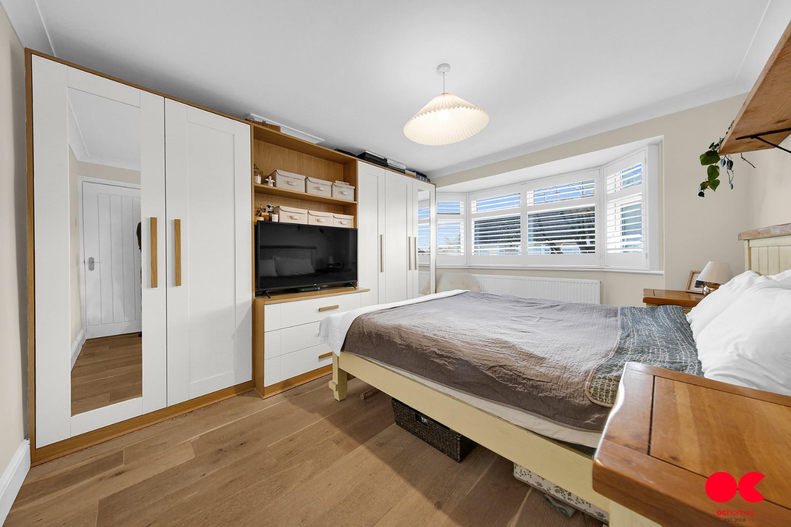 3 bed terraced house for sale in South Hall Drive, Rainham  - Property Image 21