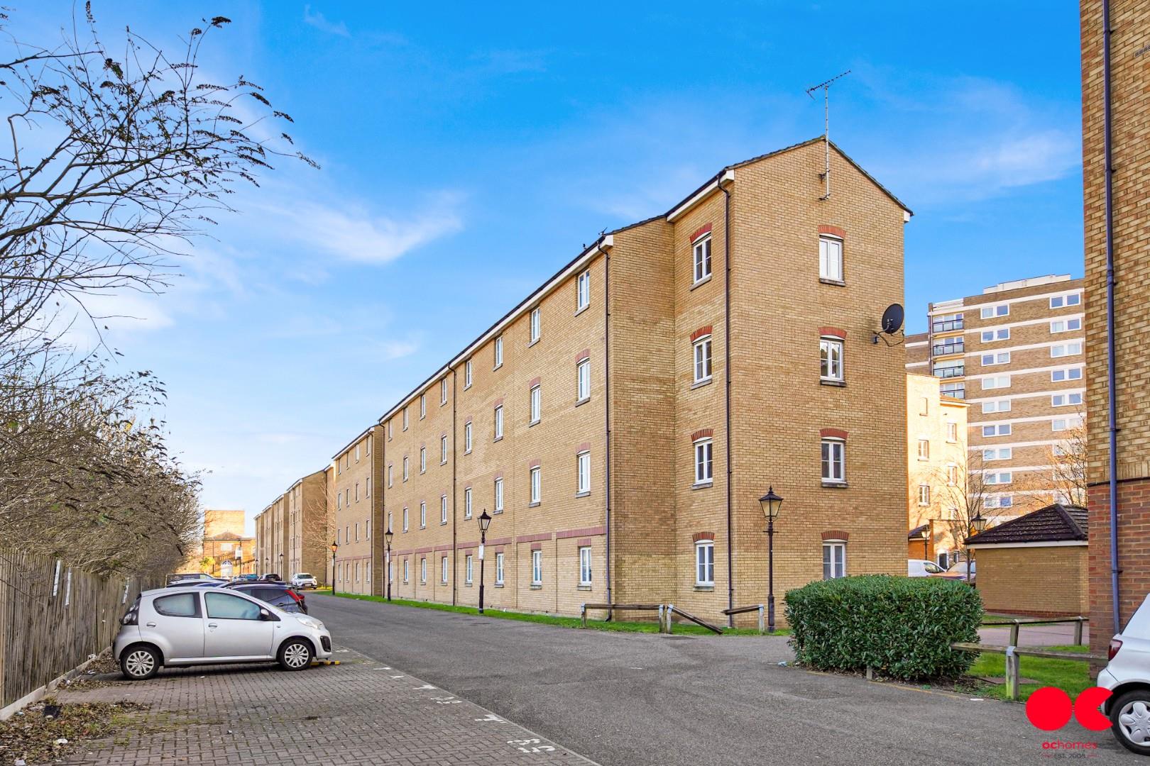 2 bed flat for sale in Kidman Close, Gidea Park  - Property Image 22