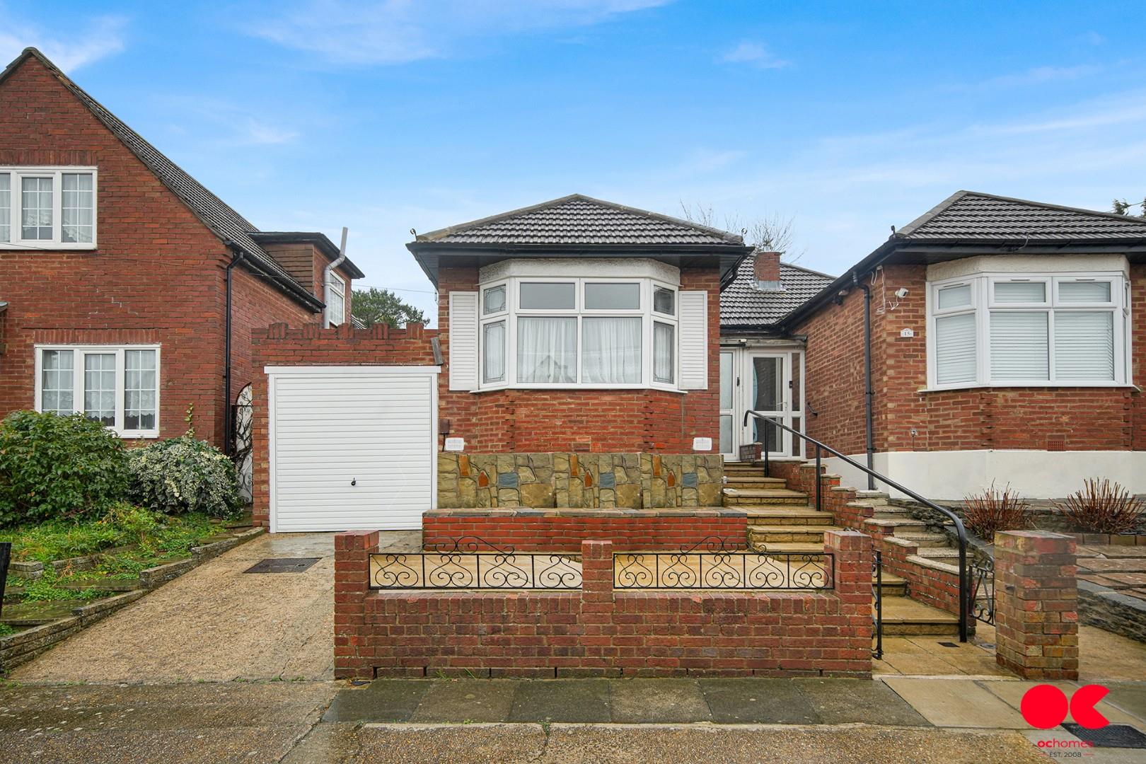 3 bed semi-detached bungalow to rent in Irons Way, Collier Row  - Property Image 6