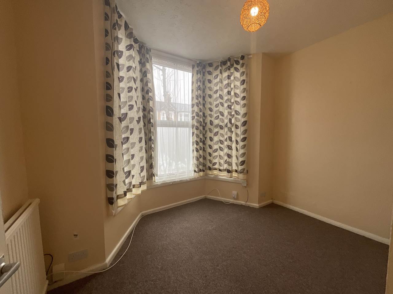 1 bed flat to rent in Elgin Road, Seven Kings  - Property Image 2