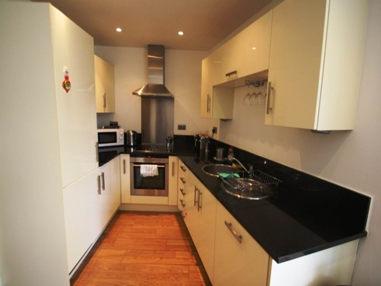 2 bed flat to rent in The Mast, Albert Basin Way 1