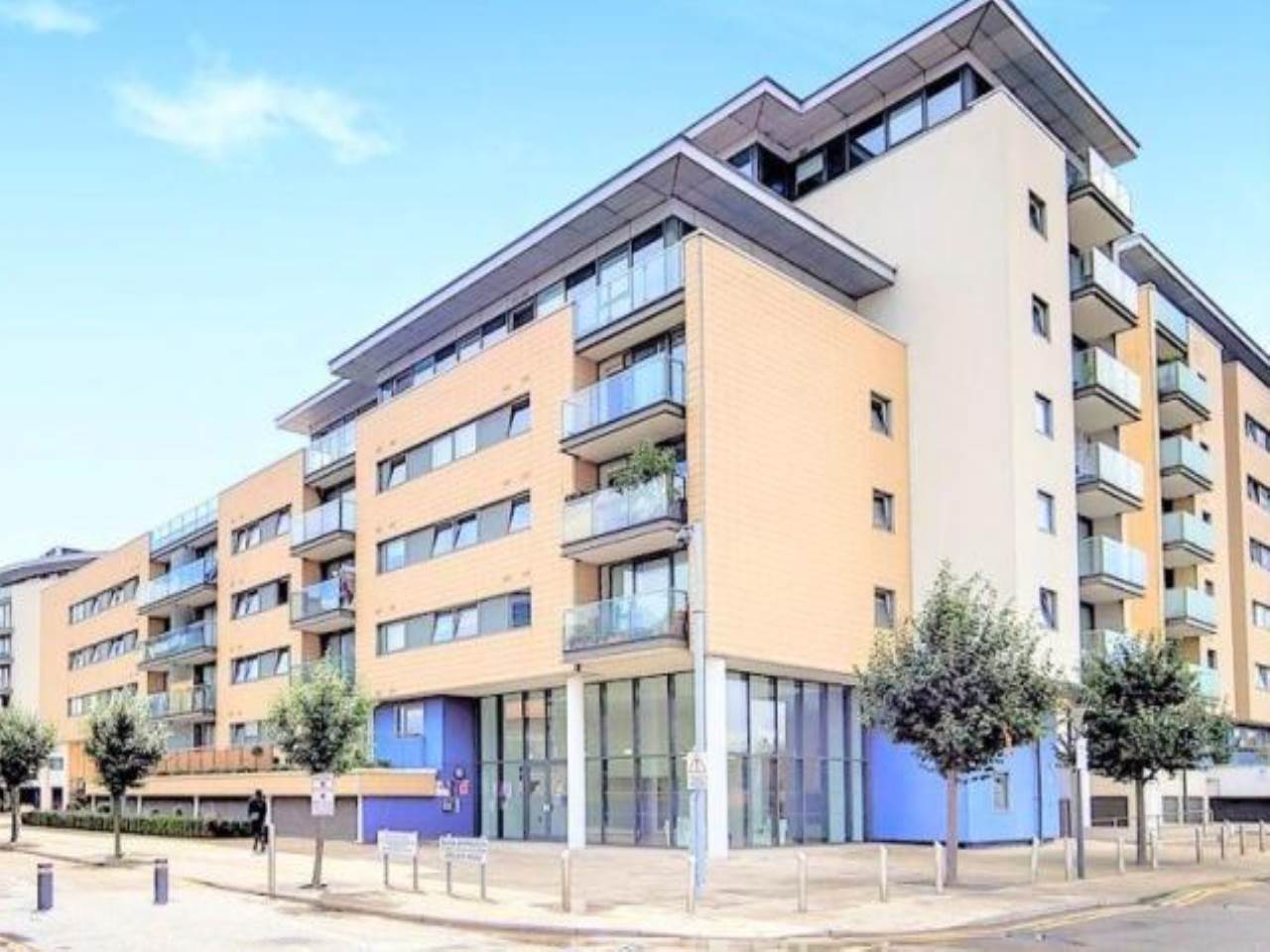 2 bed flat to rent in Drift Court, Basin Approach, E16 