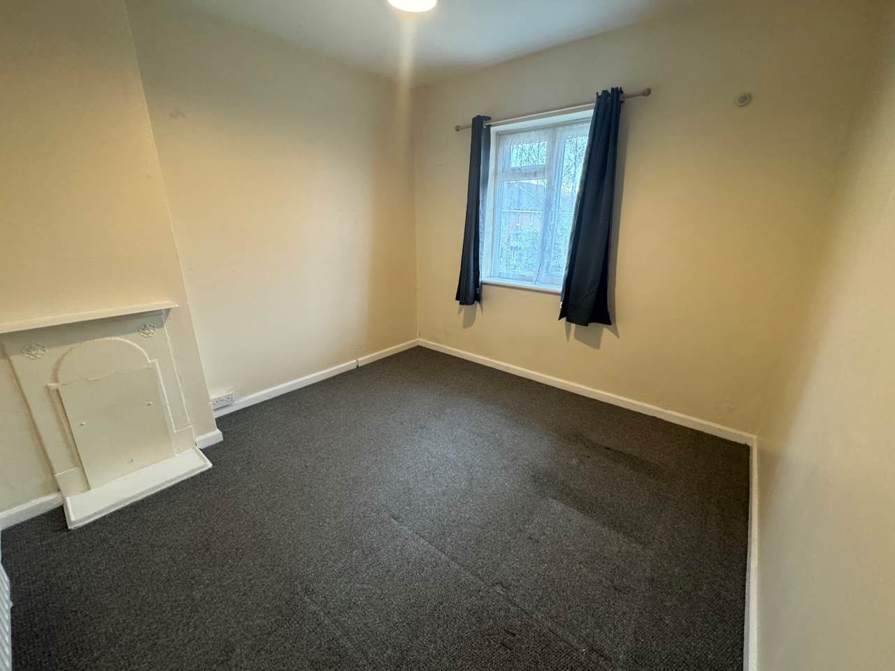 2 bed house to rent in Lichfield Road 3