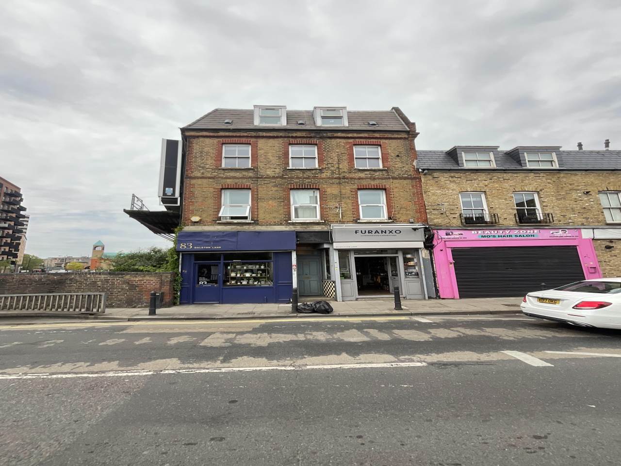 2 bed flat to rent in Dalston Lane, Dalston - Property Image 1