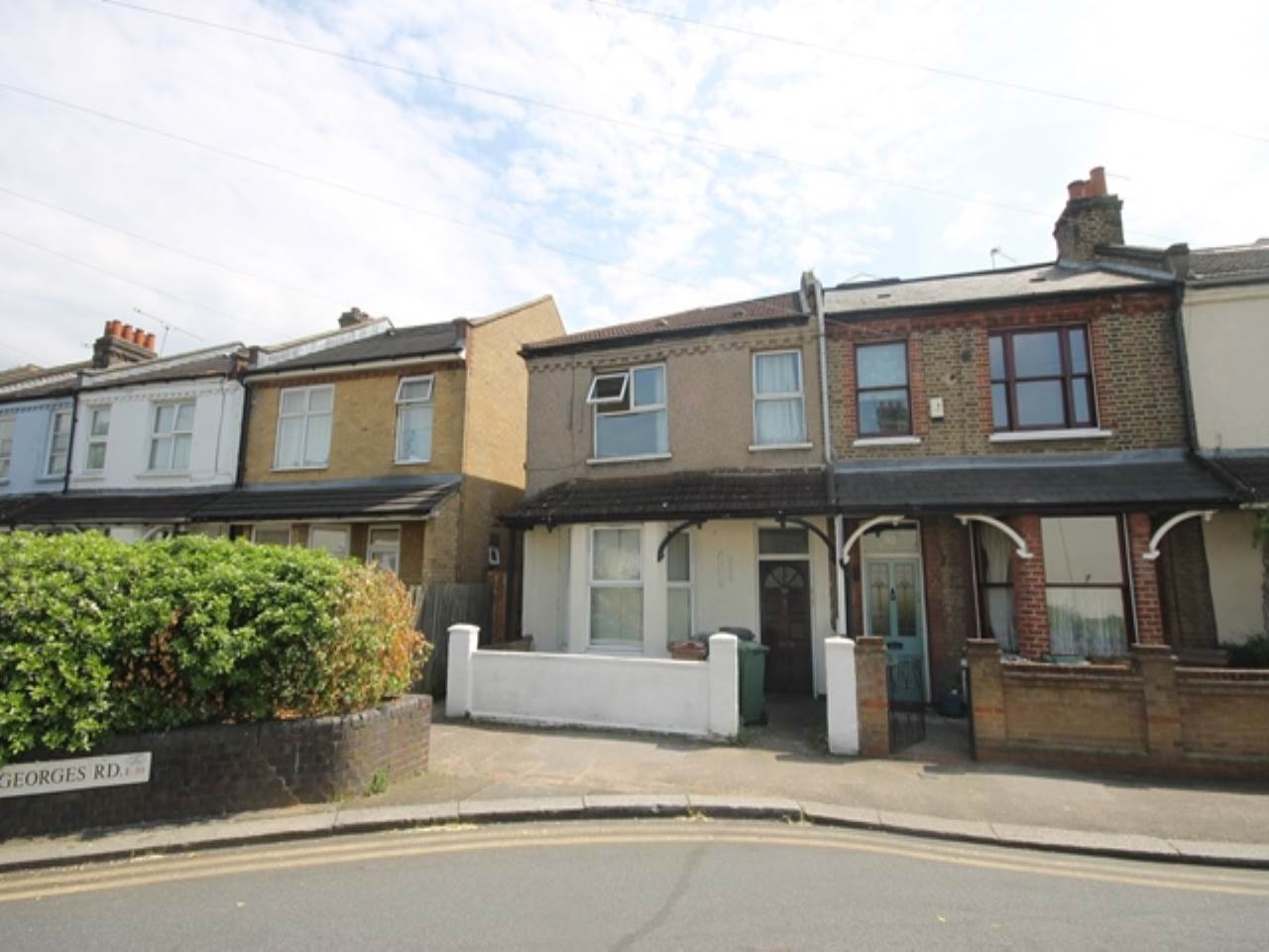 2 bed flat to rent in St Georges Road, Leyton, E10 
