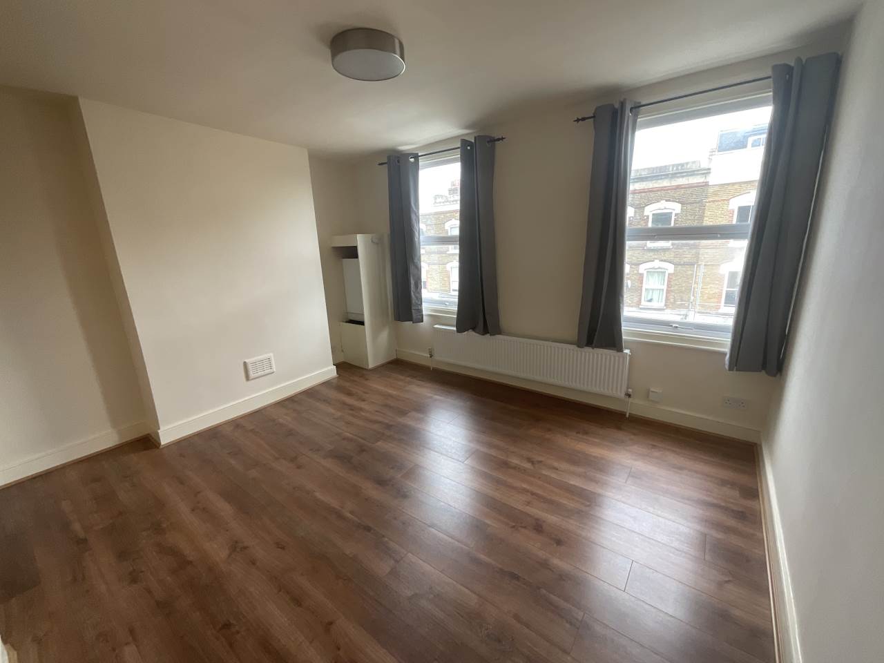 1 bed flat to rent in Chatsworth Road, Hackney 1
