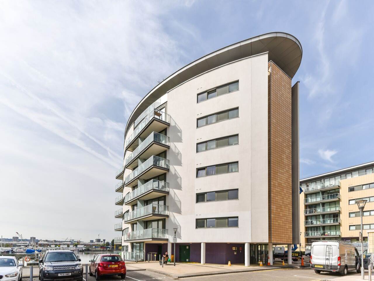 2 bed flat to rent in The Galley, Basin Approach, E16 