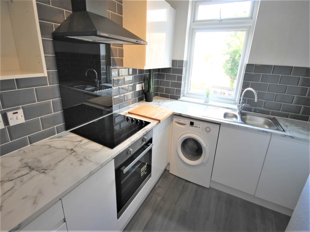1 bed flat to rent in Cranbrook Road, Ilford 1