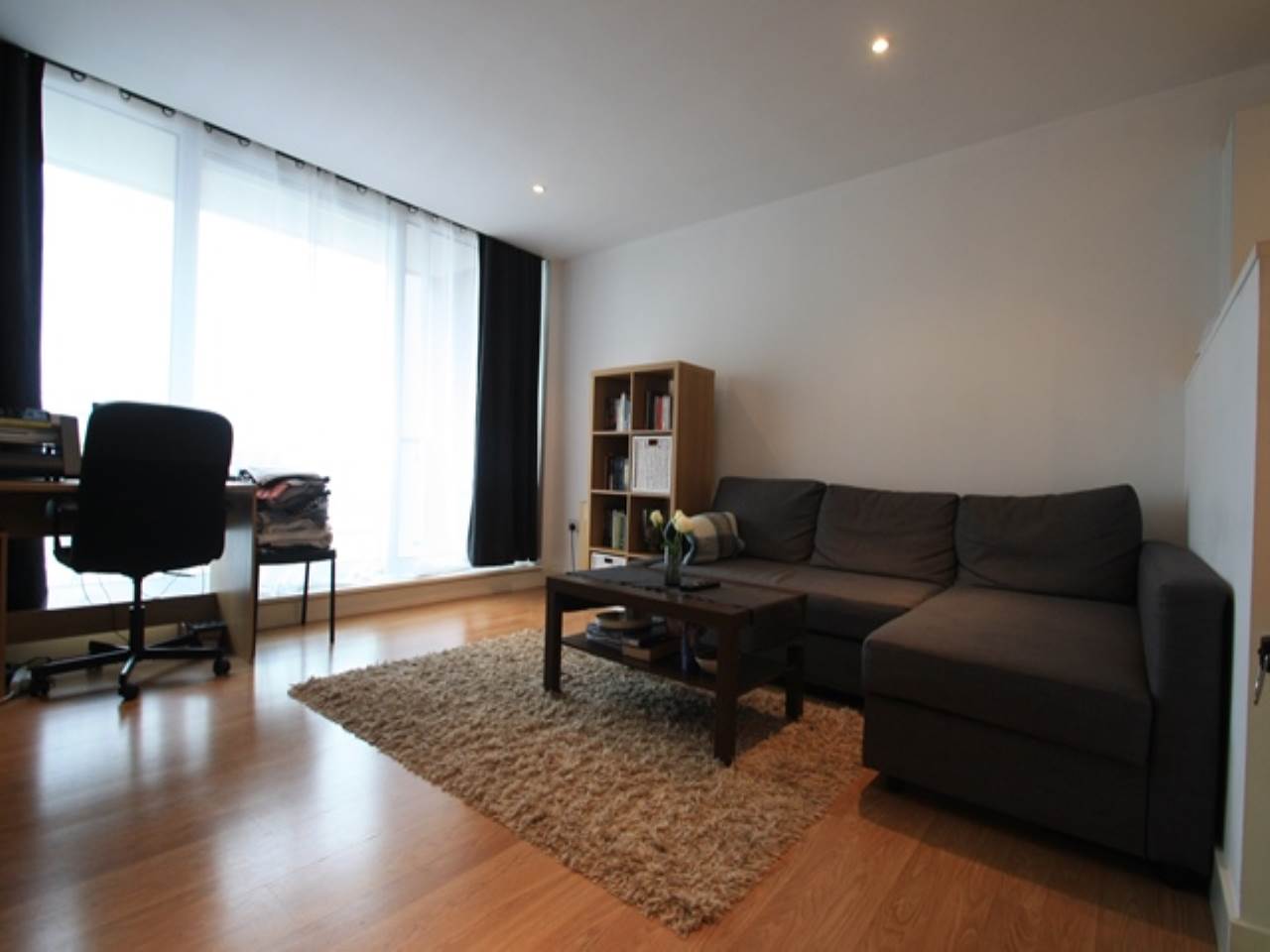 1 bed flat to rent in Latitude Court, Royal Docks 0