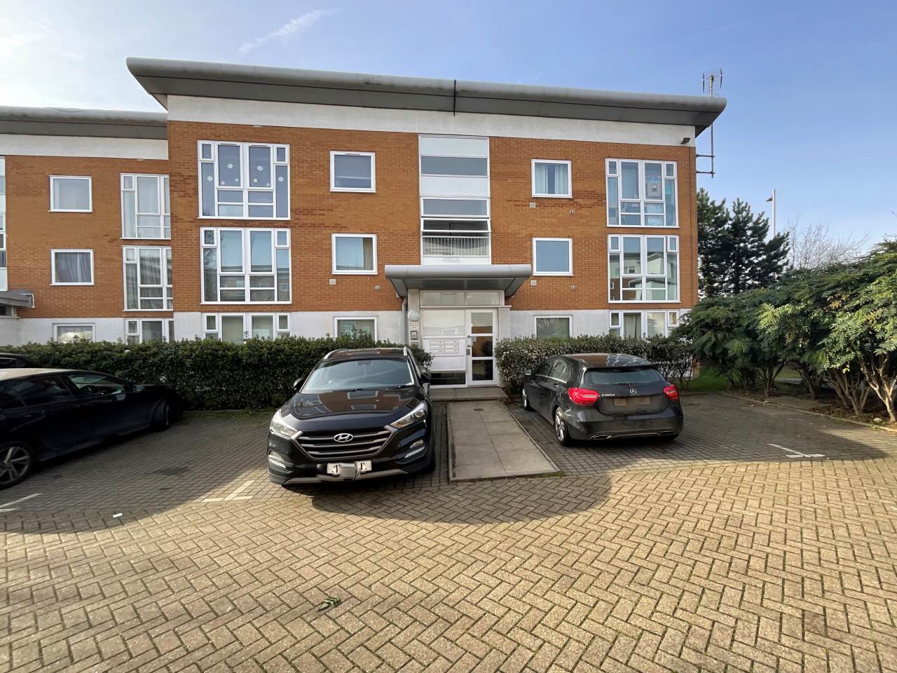 1 bed flat to rent in Felixstowe Court, E16 