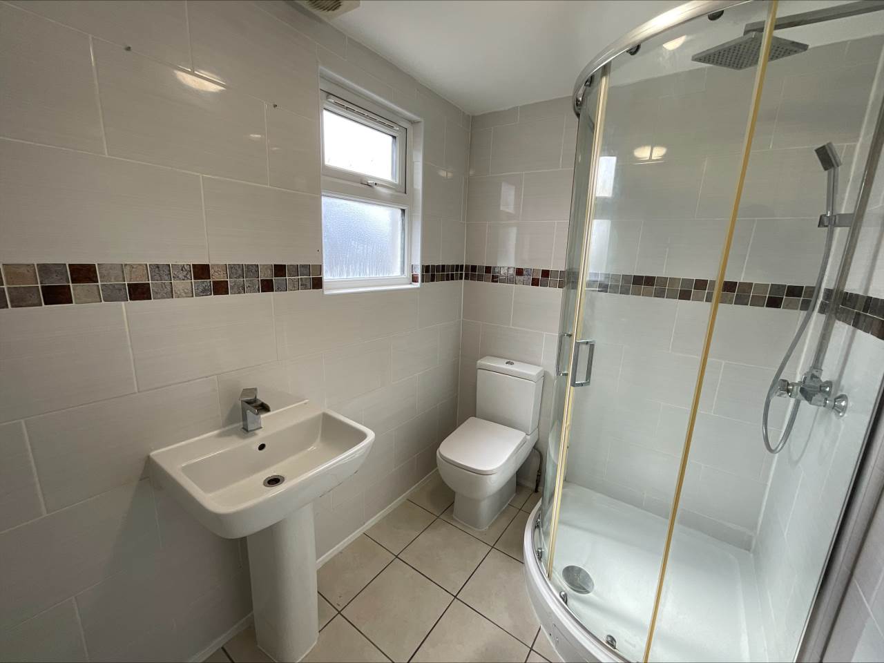 6 bed house to rent in Bramley Close, Walthamstow 11