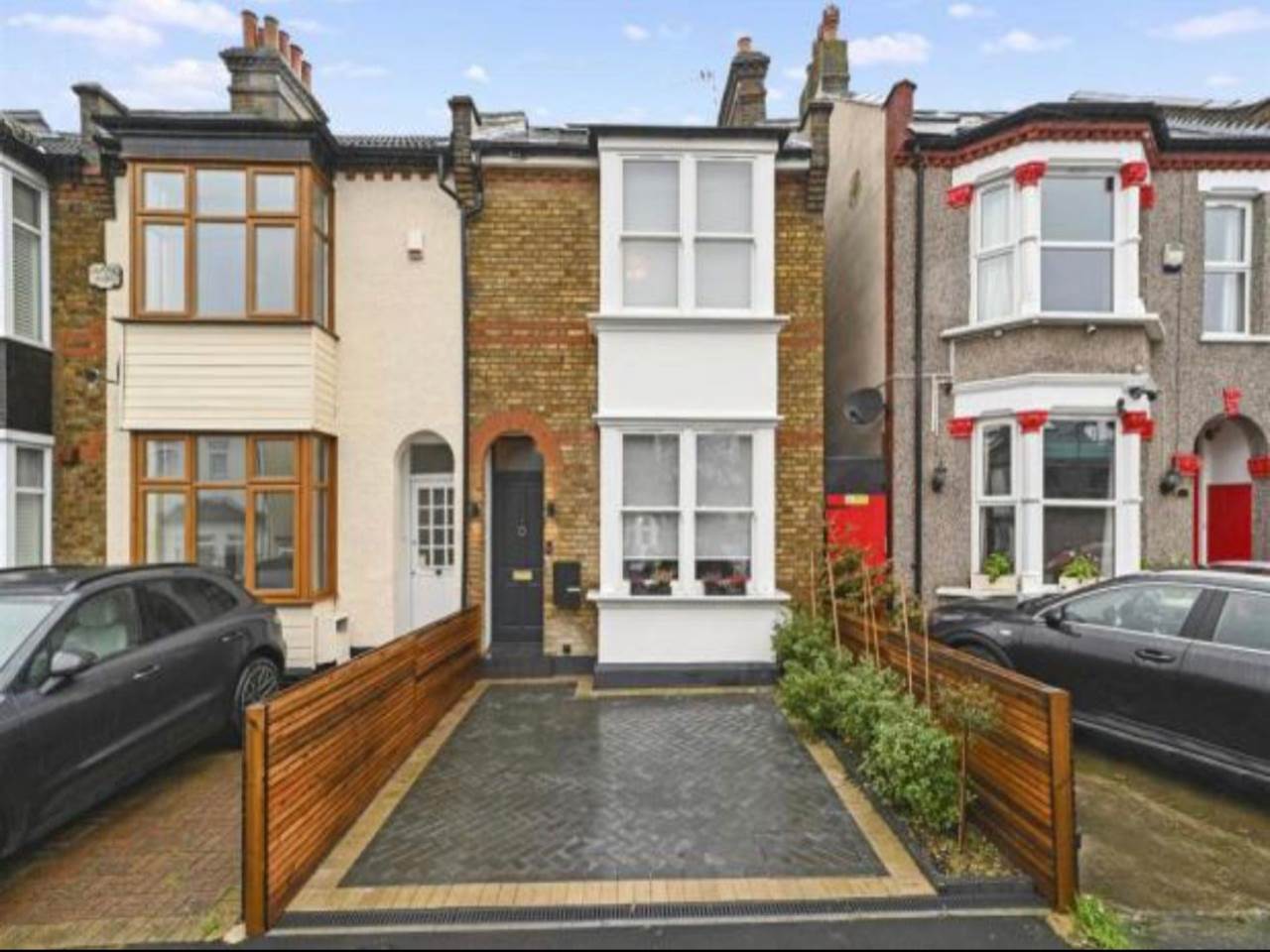4 bed house to rent in Walpole Road, E18 
