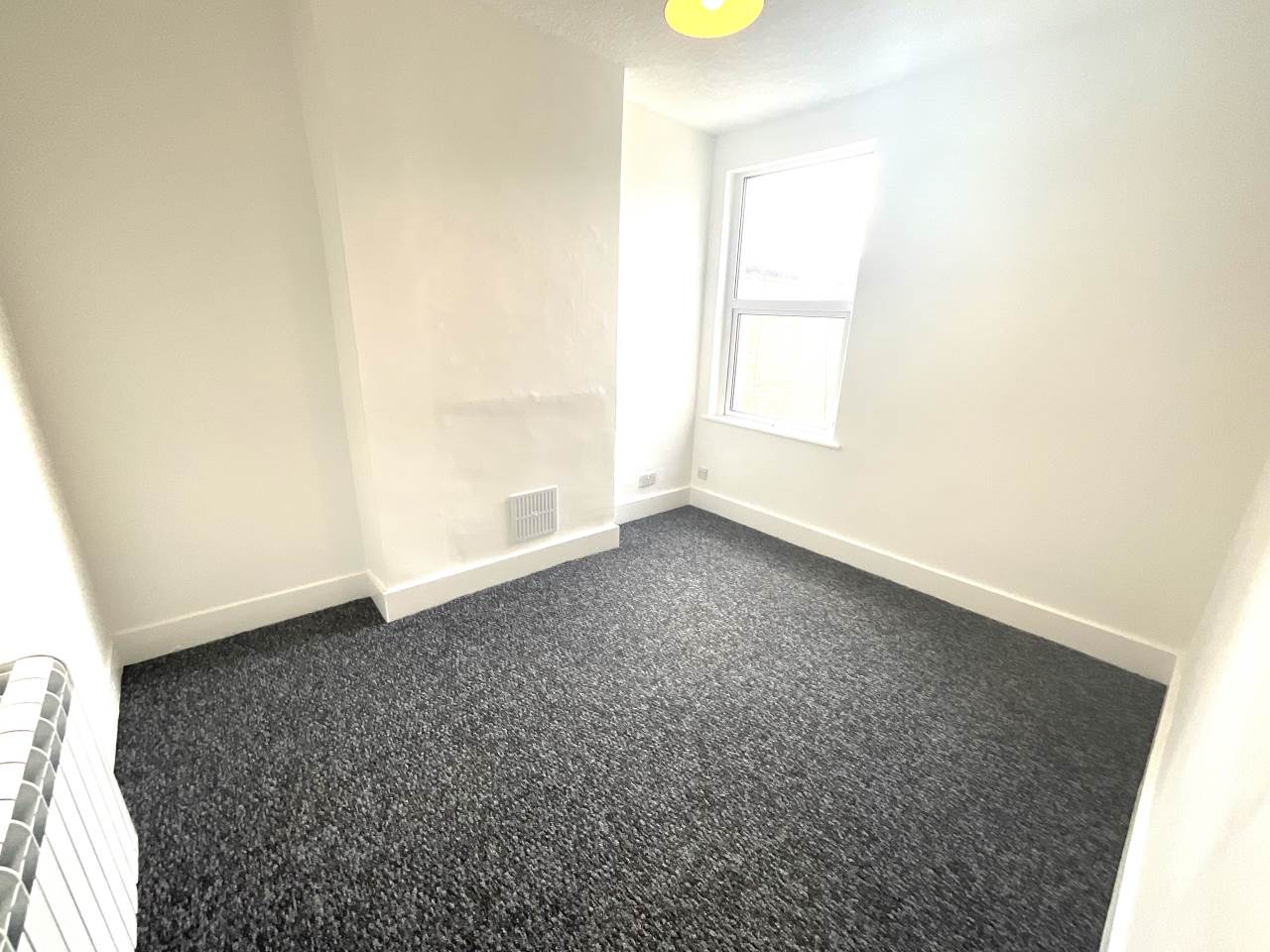 1 bed flat to rent in Harcourt Road, Stratford 6
