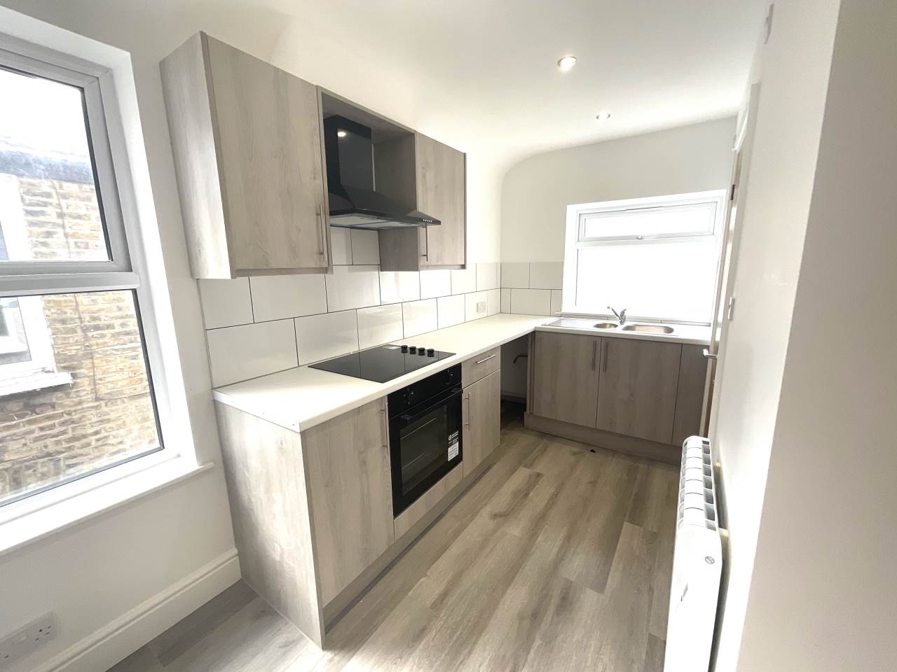 1 bed flat to rent in Harcourt Road, Stratford  - Property Image 3