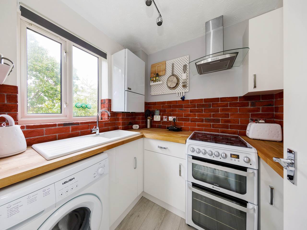 1 bed flat for sale in Farthingale Court, , Peregrine Road,  1