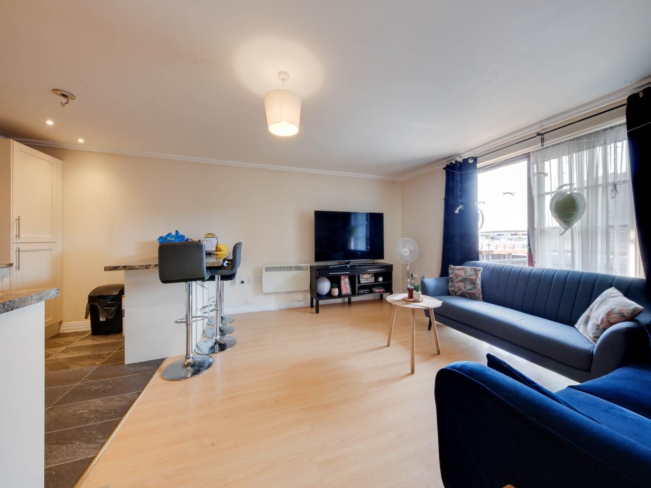 2 bed flat for sale in Hewetts Quay, Barking 3