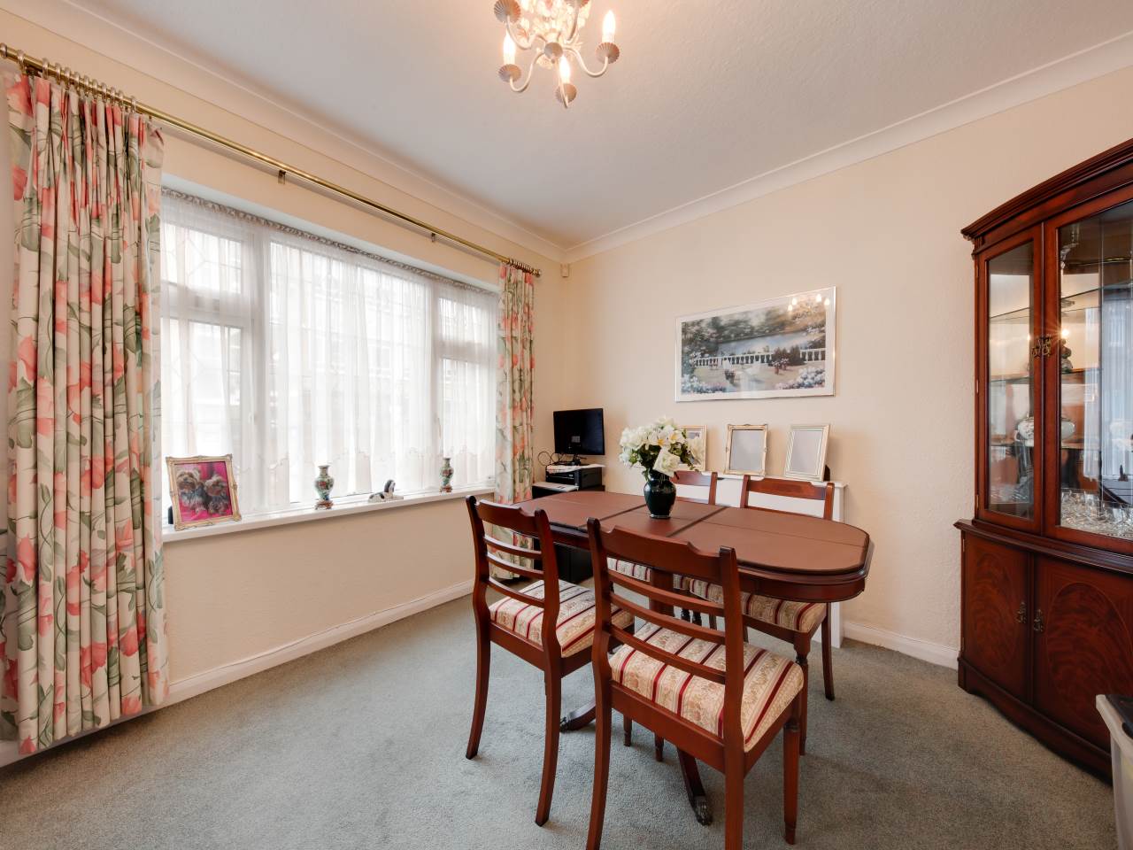4 bed house for sale in Gaysham Avenue, Gants Hill 12
