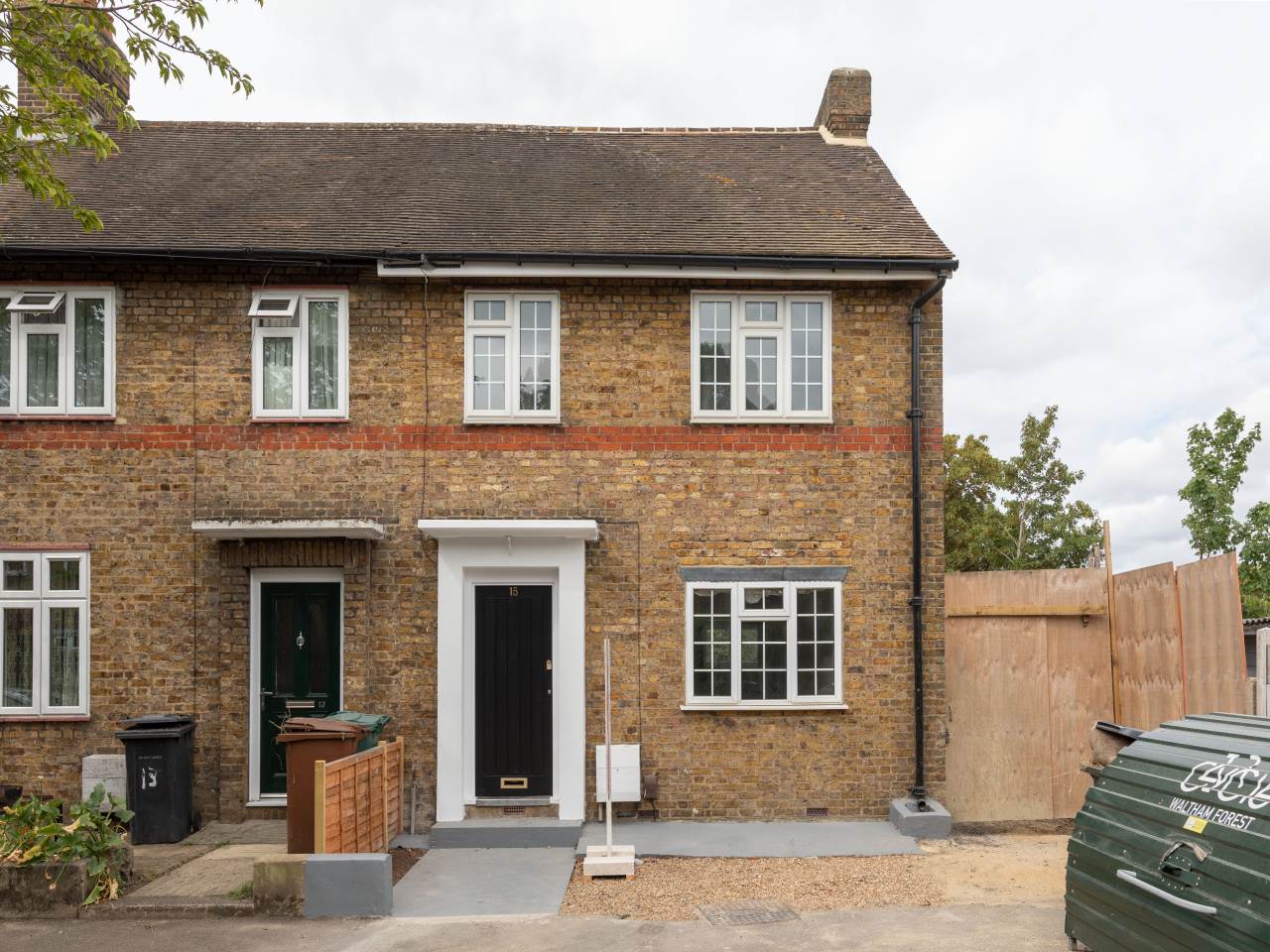 3 bed house for sale in Lewis Avenue, Walthamstow, E17 