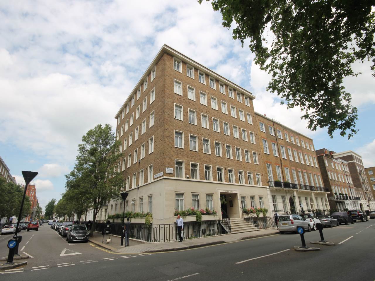 1 bed flat for sale in Brymon Court, 31-32 Montagu Square  - Property Image 1