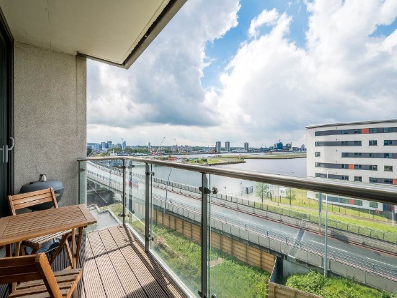 2 bed flat for sale in Fathom Court, 2 Basin Approach 4