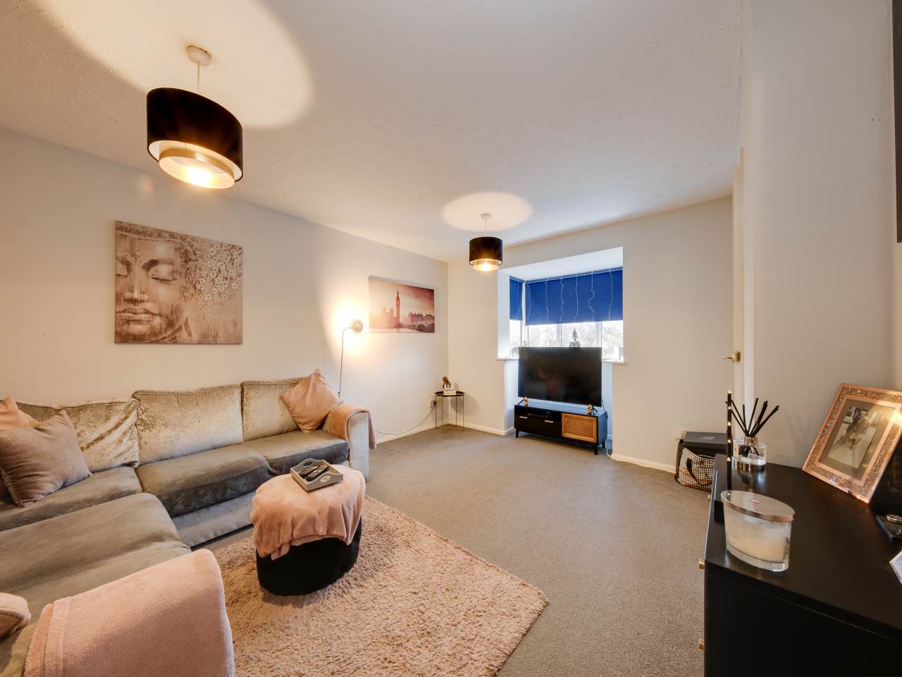 2 bed flat for sale in Osprey Road, Waltham Abbey 1