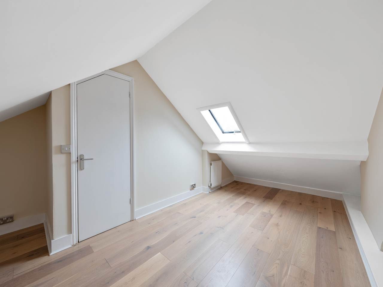 3 bed house for sale in Exning Road , Canning Town  13