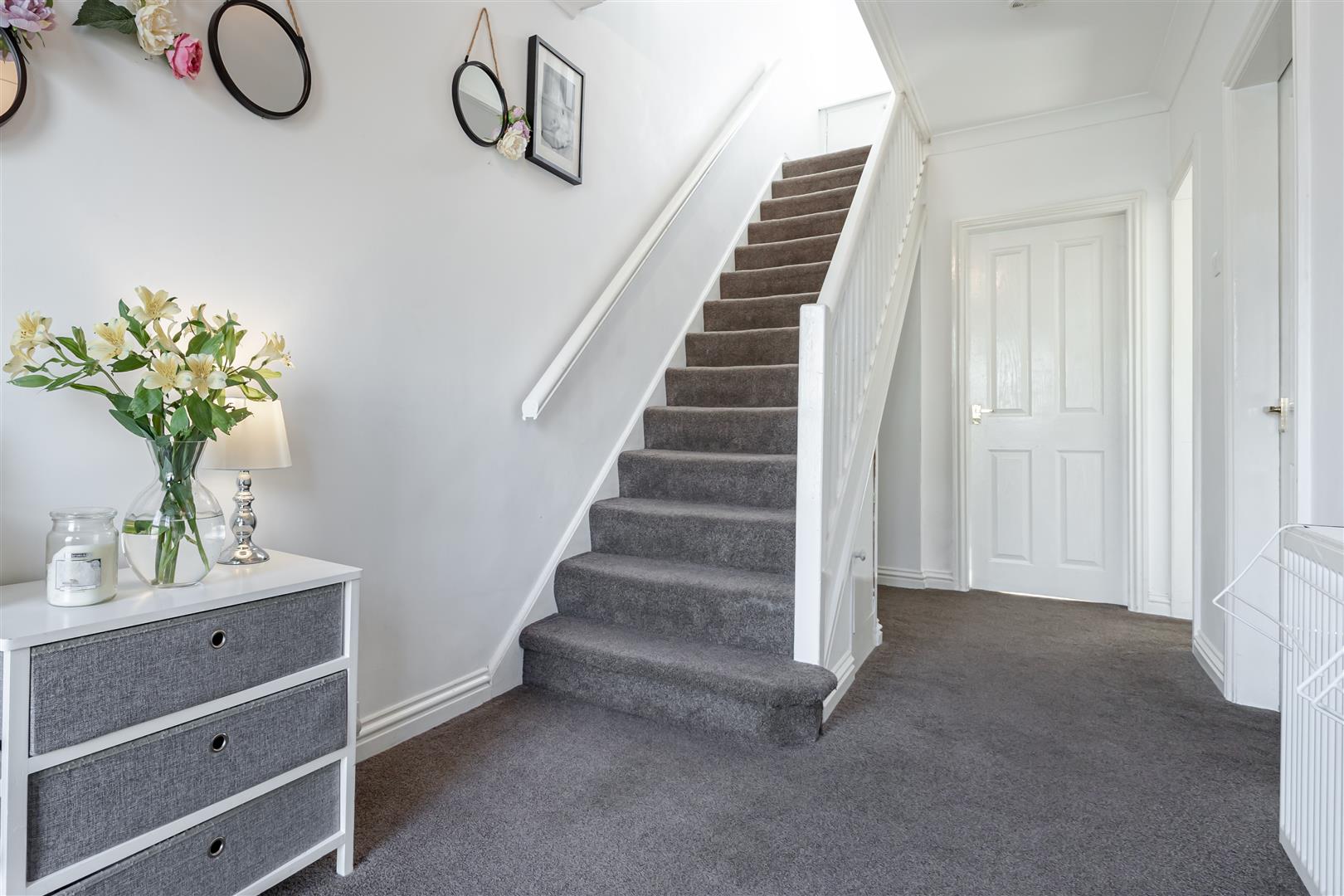 3 bed terraced house for sale in Dunure Crescent, Bonnybridge  - Property Image 8