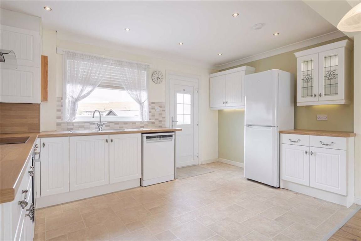 3 bed semi-detached house for sale in Fairlie Street, Falkirk 6