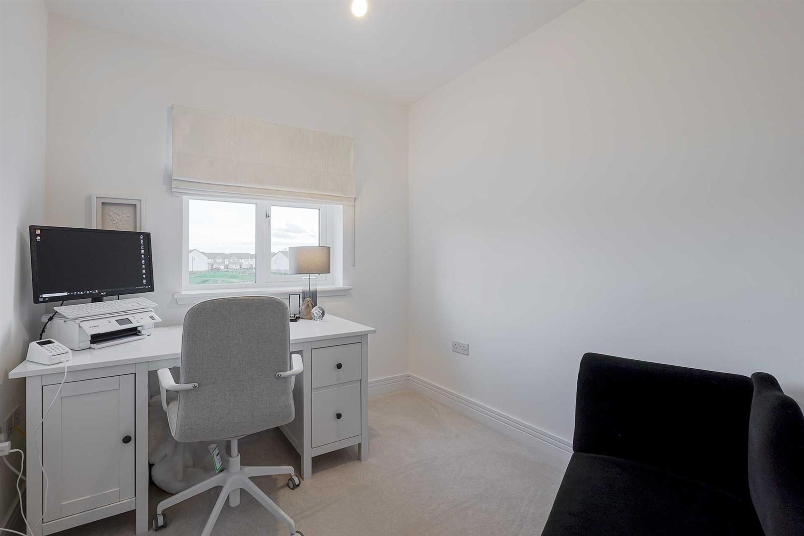 3 bed terraced house for sale in Ferniesyde Court, Falkirk 22