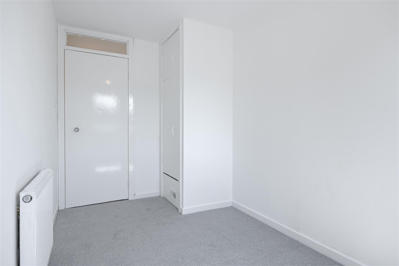 3 bed terraced house for sale in Dundaff Court, Denny 16