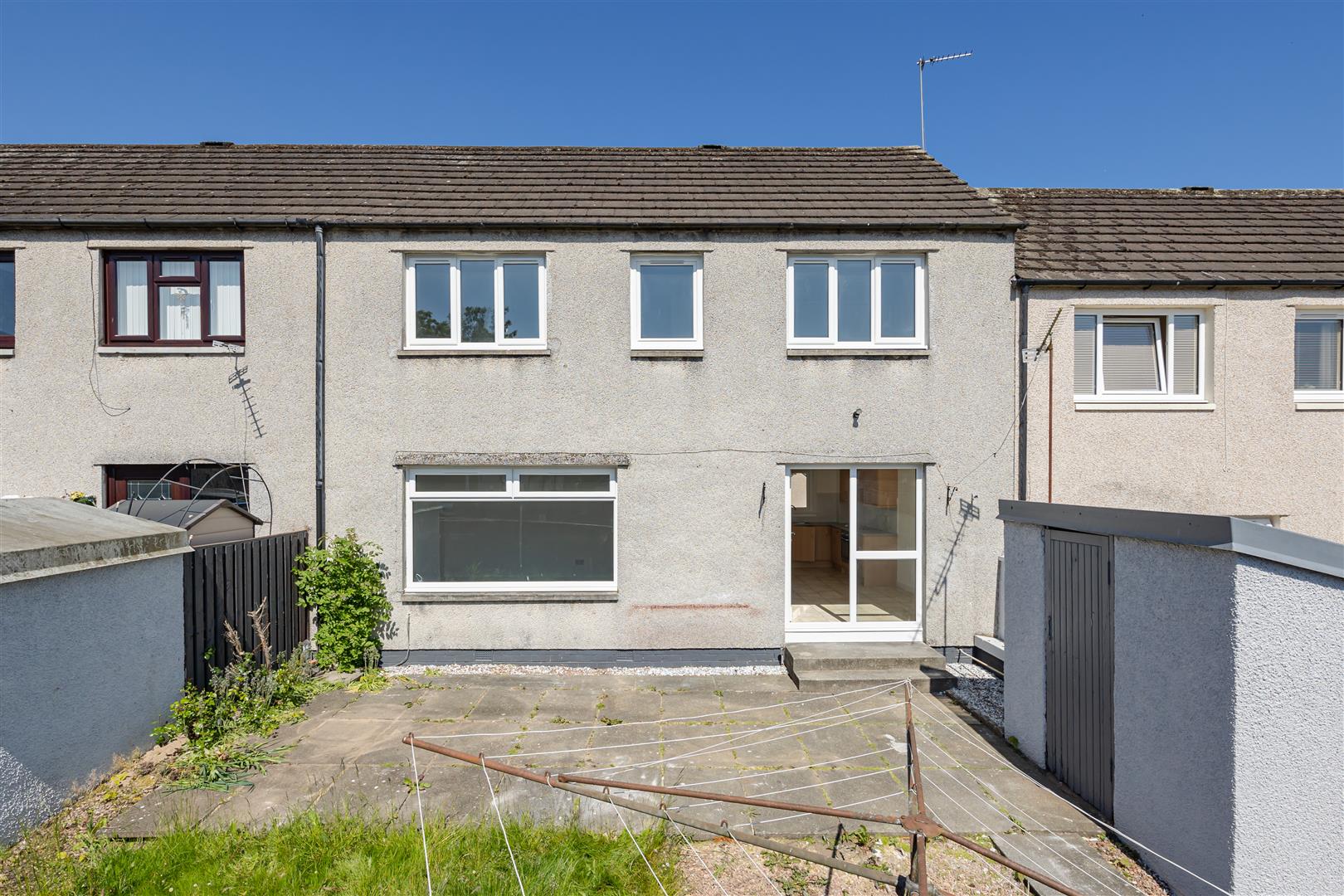 3 bed terraced house for sale in Dundaff Court, Denny 18