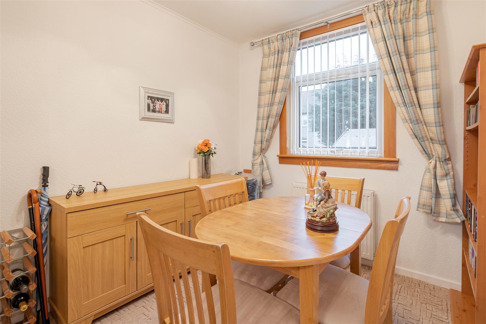 2 bed semi-detached house for sale in Oronsay Avenue, Falkirk  - Property Image 5
