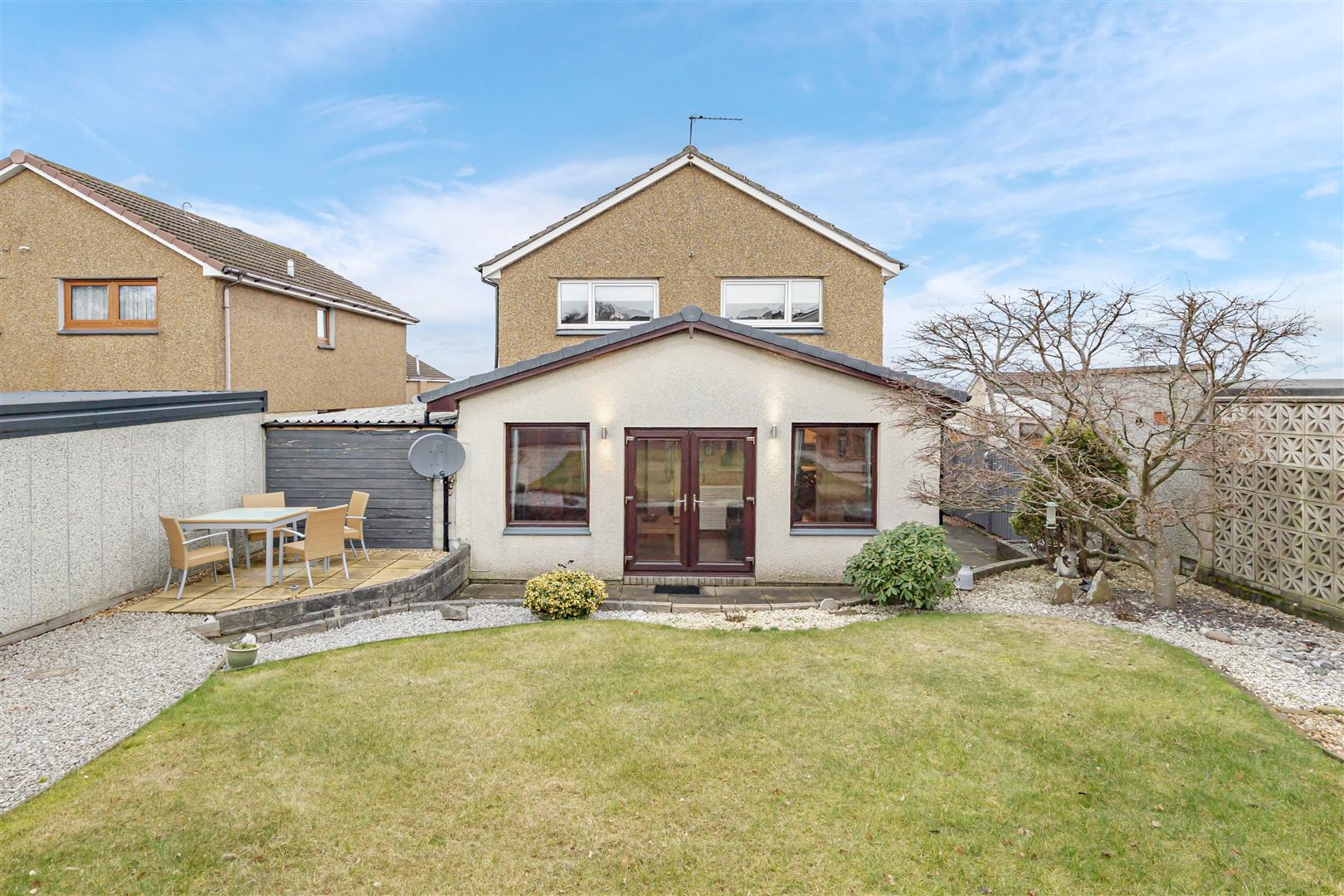 4 bed detached house for sale in Viewforth Drive, Falkirk  - Property Image 1