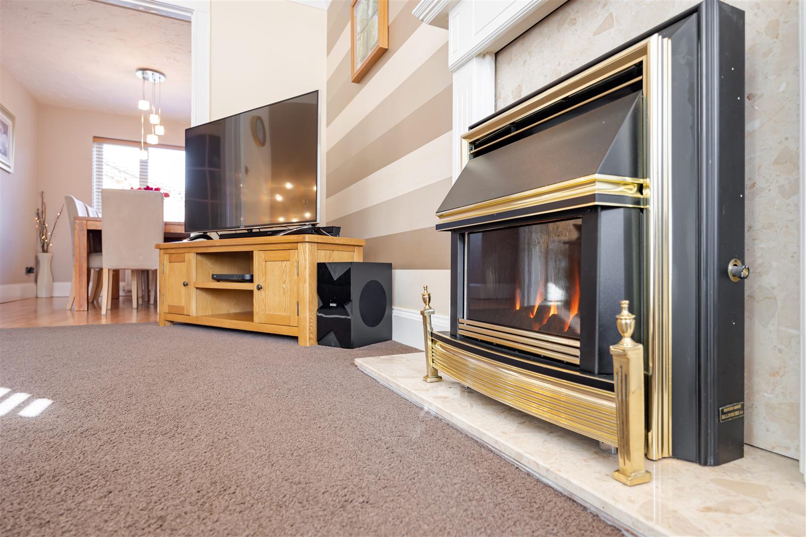 5 bed detached house for sale in Blantyre Gardens, Glasgow  - Property Image 3