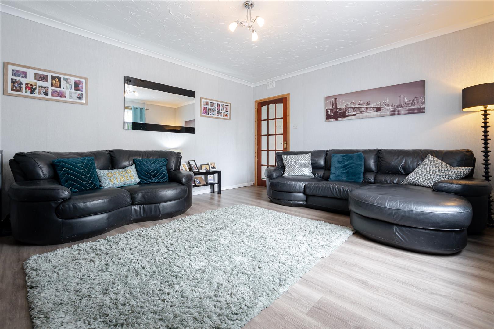 4 bed terraced house for sale in Derwent Avenue, Falkirk  - Property Image 4