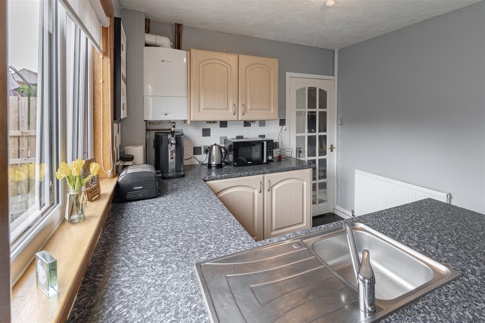 4 bed terraced house for sale in Derwent Avenue, Falkirk  - Property Image 5