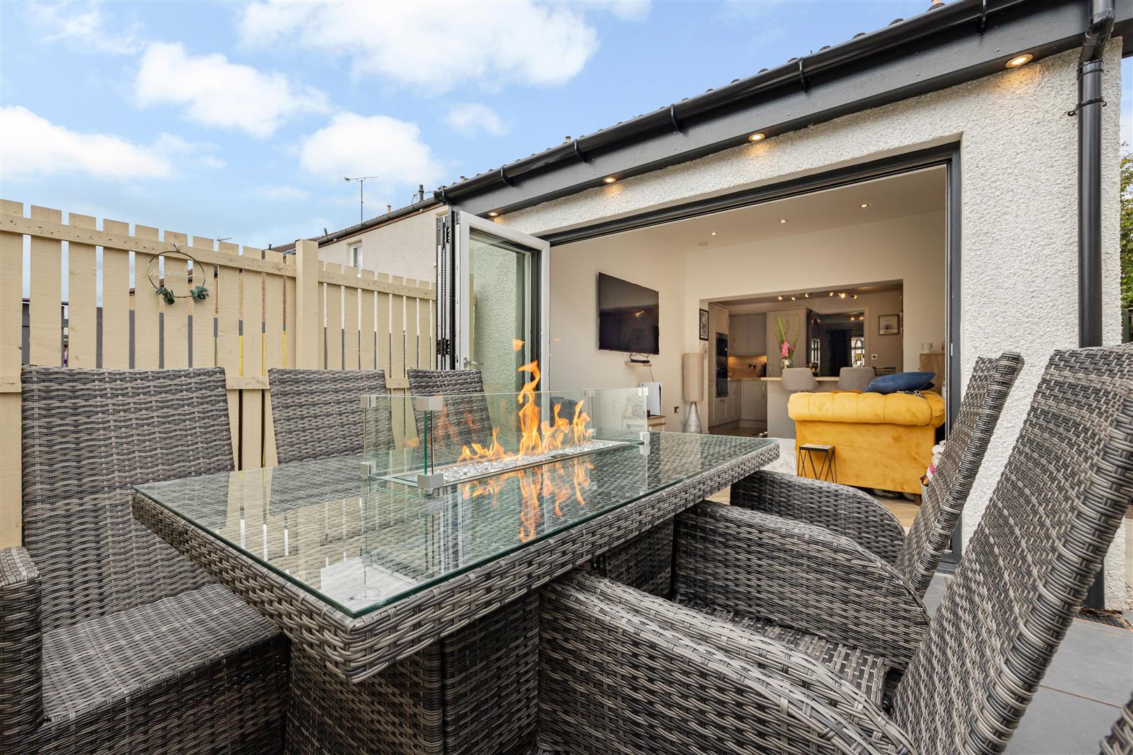 2 bed end of terrace house for sale in Rosebank Avenue, Falkirk  - Property Image 1