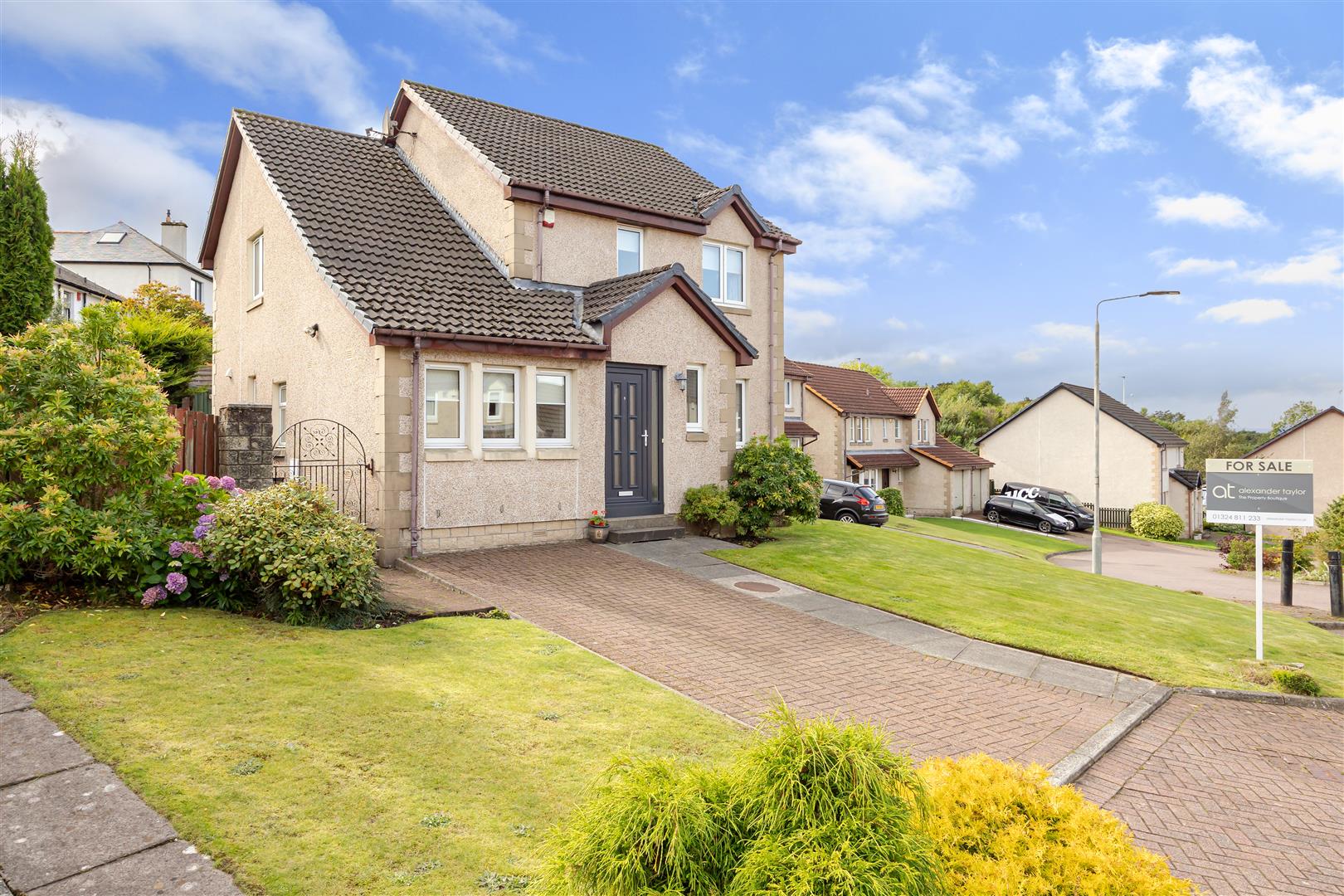 4 bed detached house for sale in Mckell Court, Falkirk, FK1 