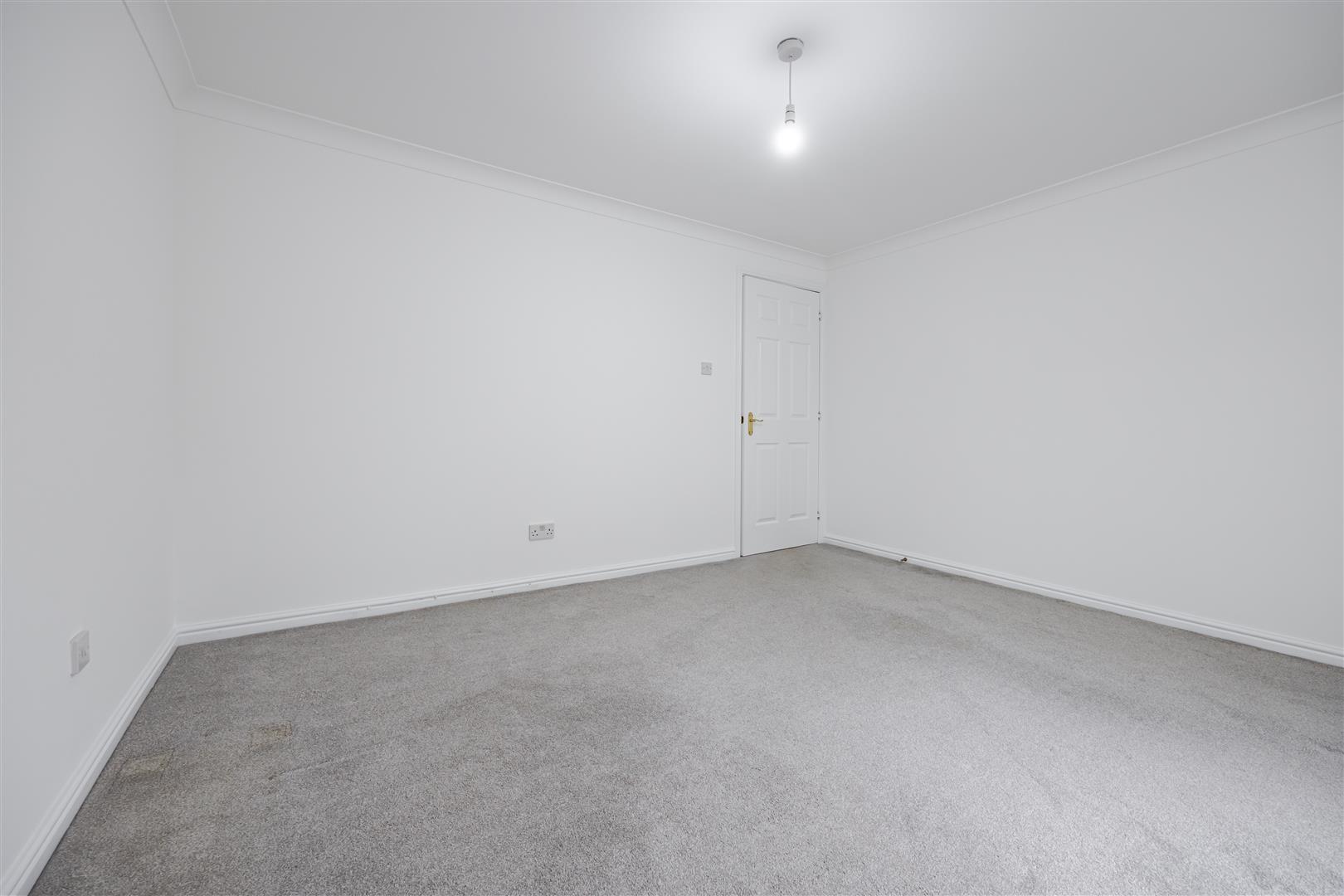 2 bed flat for sale in McCormack Place, Larbert  - Property Image 8