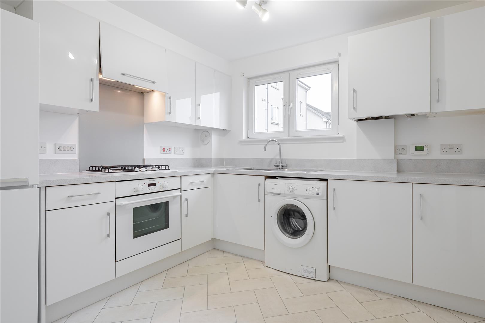 2 bed flat for sale in McCormack Place, Larbert 1