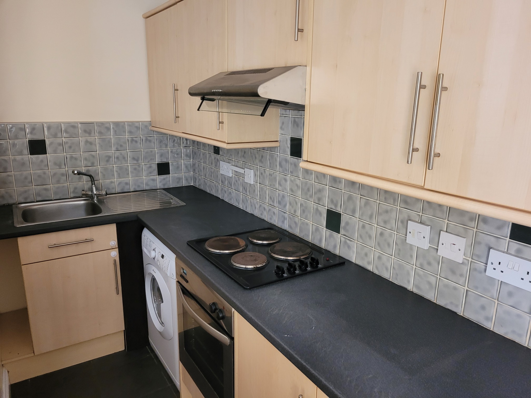 2 bed ground floor flat to rent in Colombia Road, Bournemouth  - Property Image 2