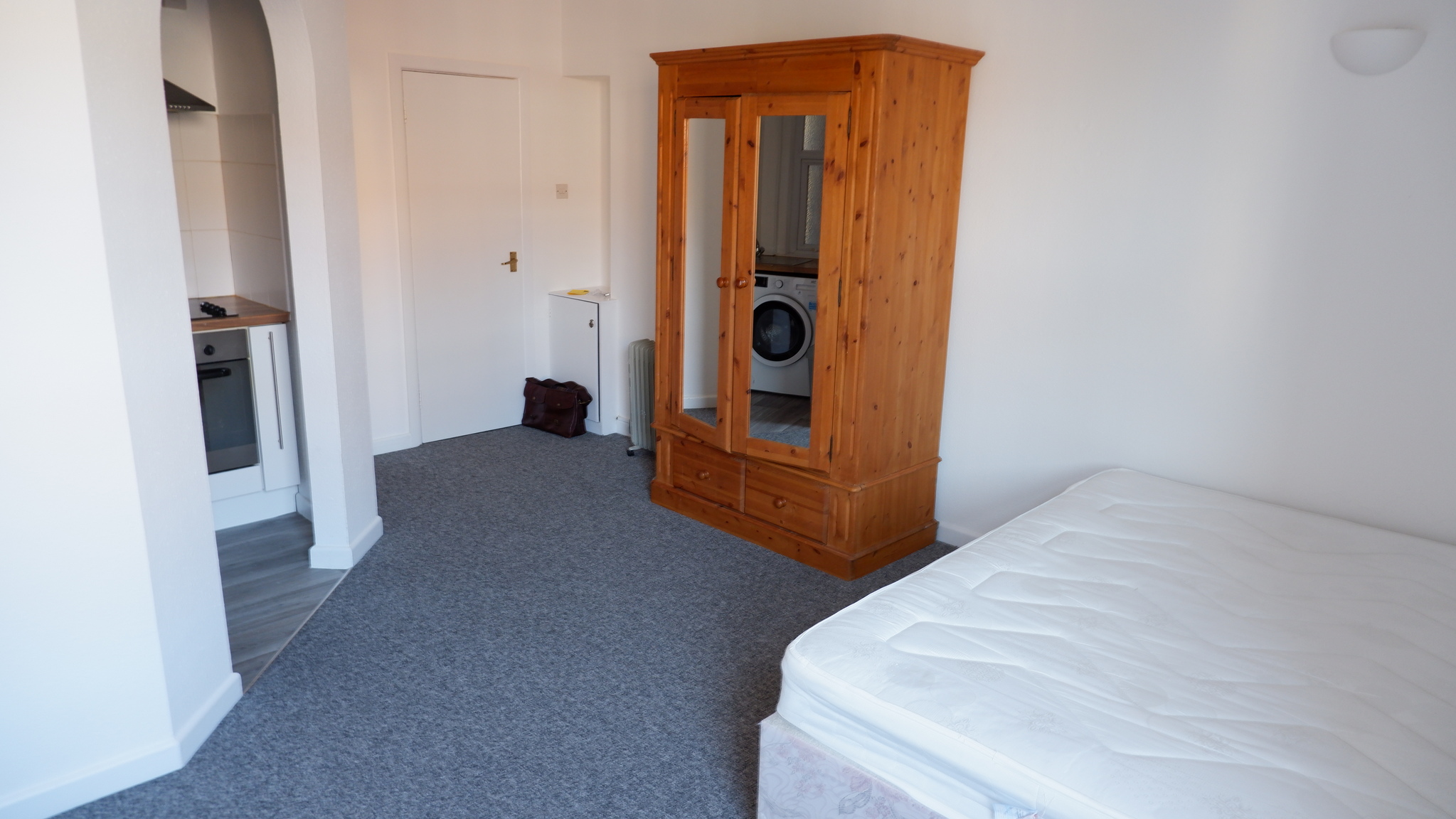 Flat to rent in Cecil Road, Bournemouth  - Property Image 3