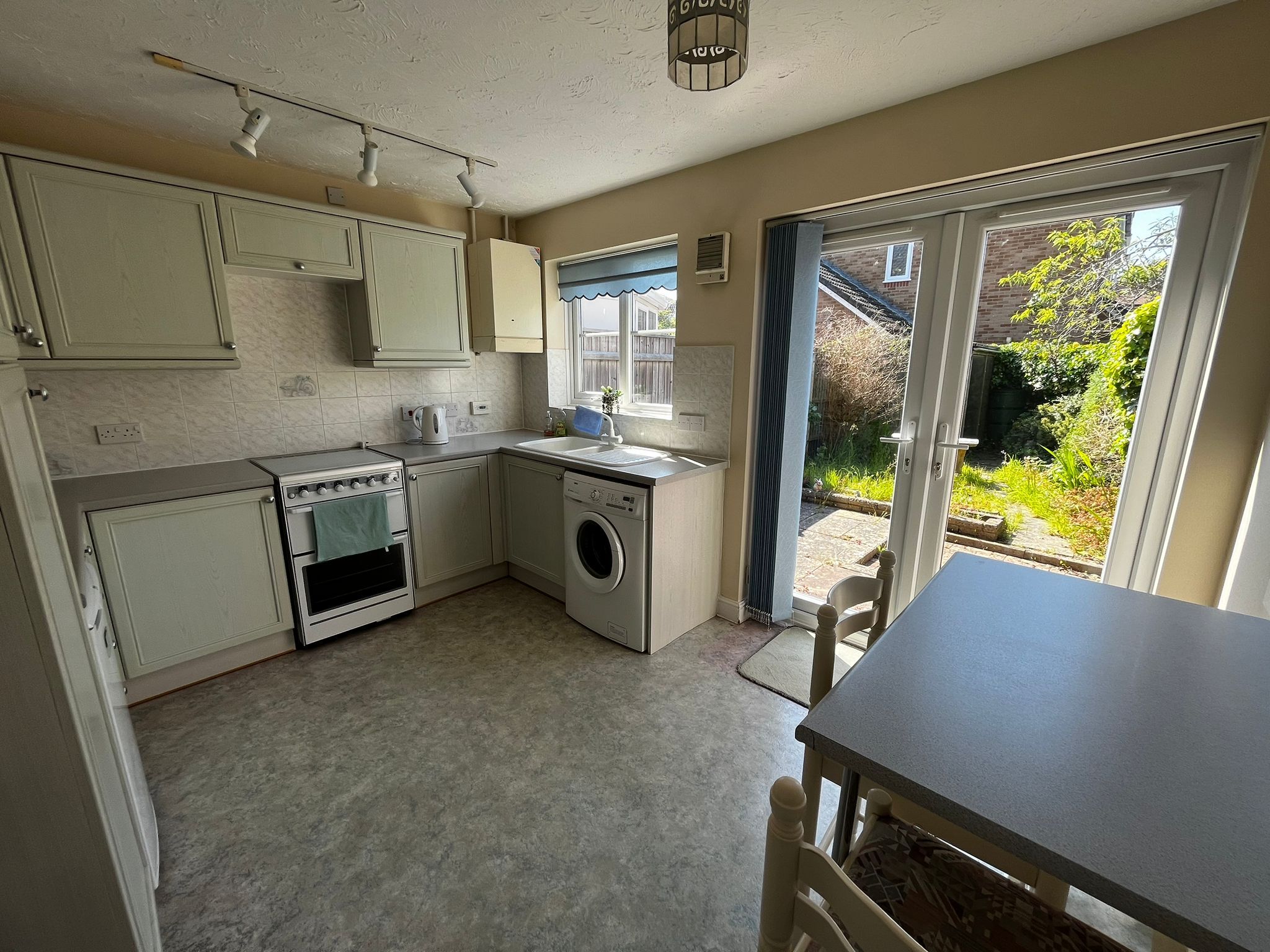 2 bed semi-detached house to rent in Miller Road, Christchurch  - Property Image 5